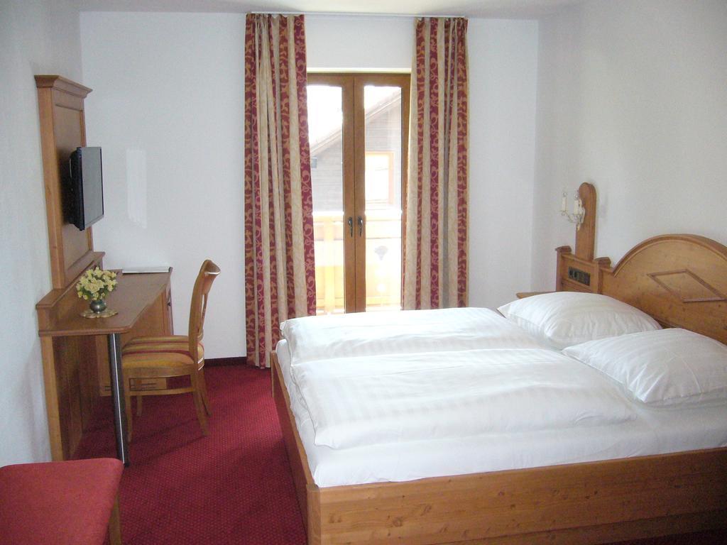 Alpenhotel Pfaffenwinkel Peiting Zimmer foto